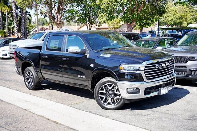 New 2026 Diamond Black Crystal Pearl-Coat Exterior Paint RAM Laramie image 3