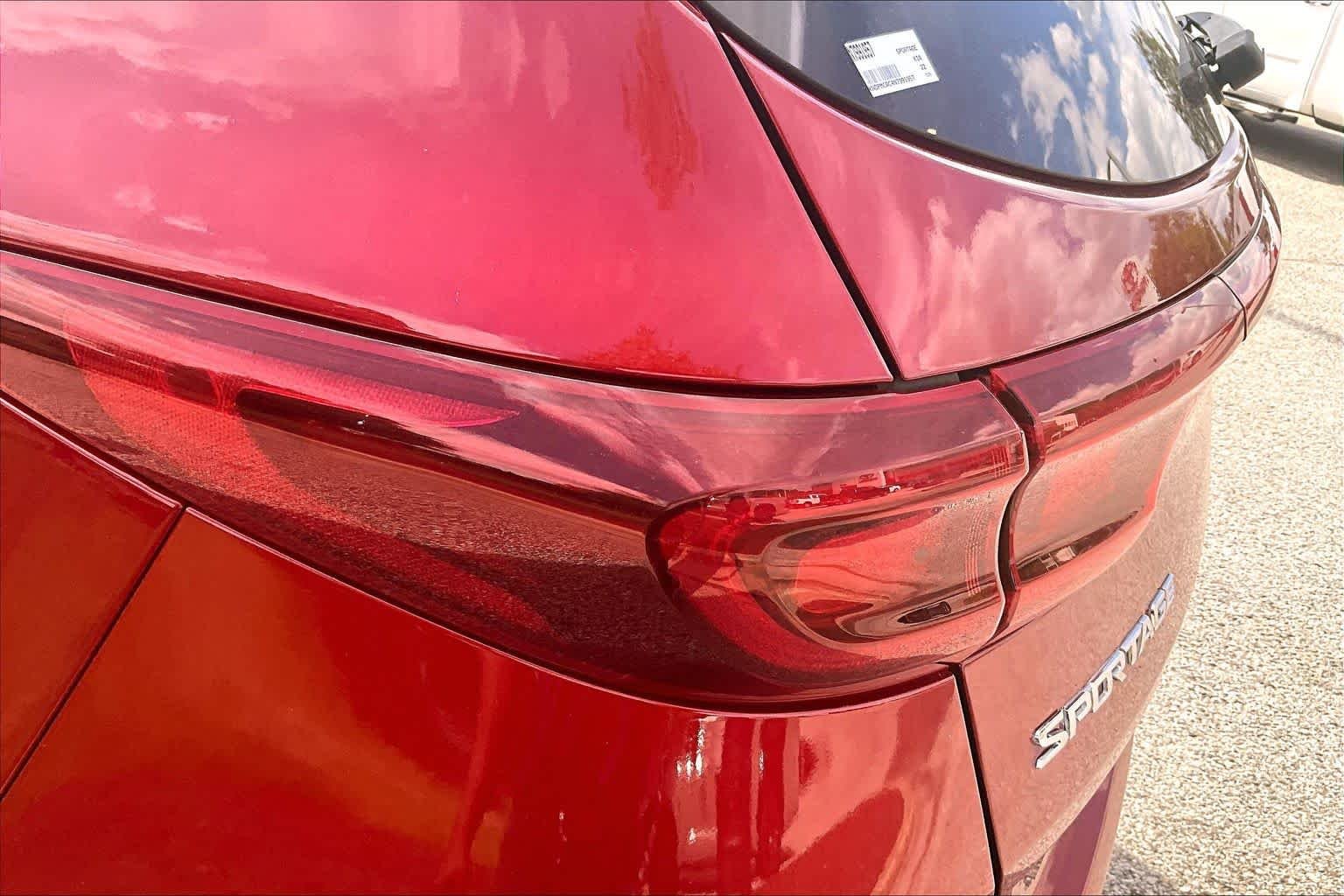 Used 2022 Hyper Red Kia LX image 28