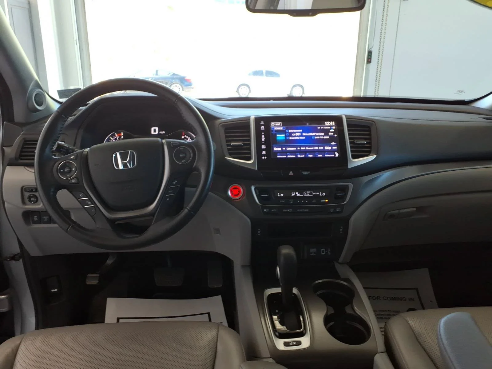 Used 2017 Lunar Silver Metallic Honda RTL-T image 15