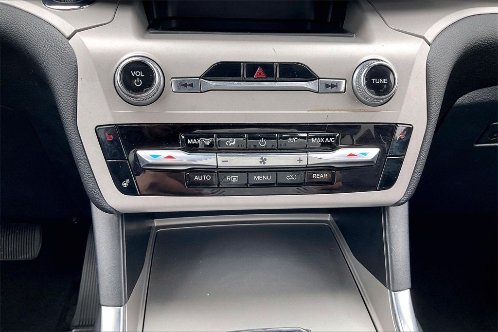 2024 FORD EXPLORER - Image 32