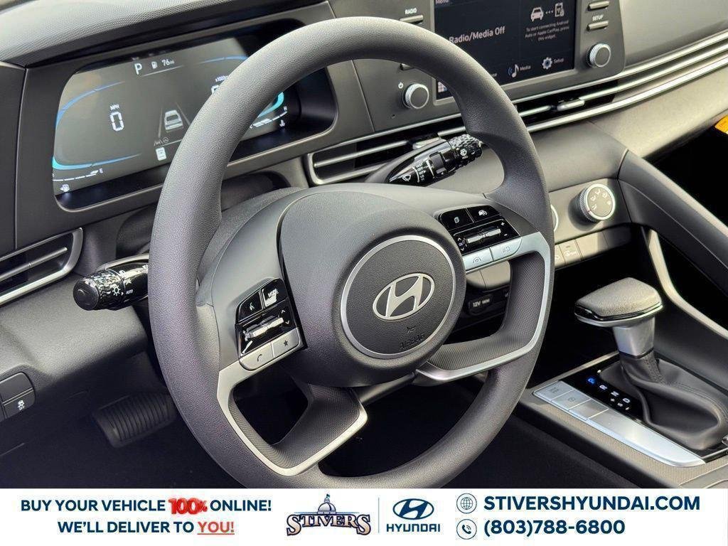 New 2026 White Hyundai SE image 18