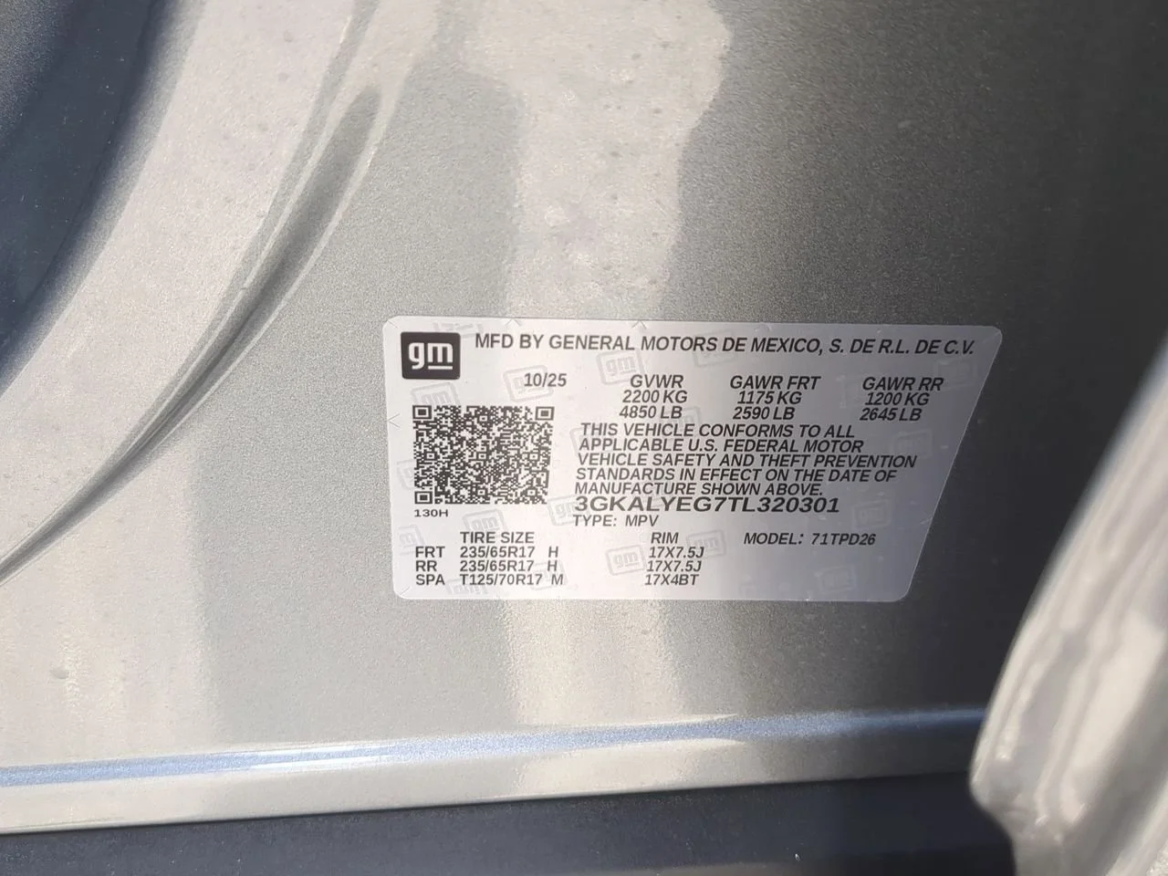 New 2026 Sterling Metallic GMC AT4 image 33