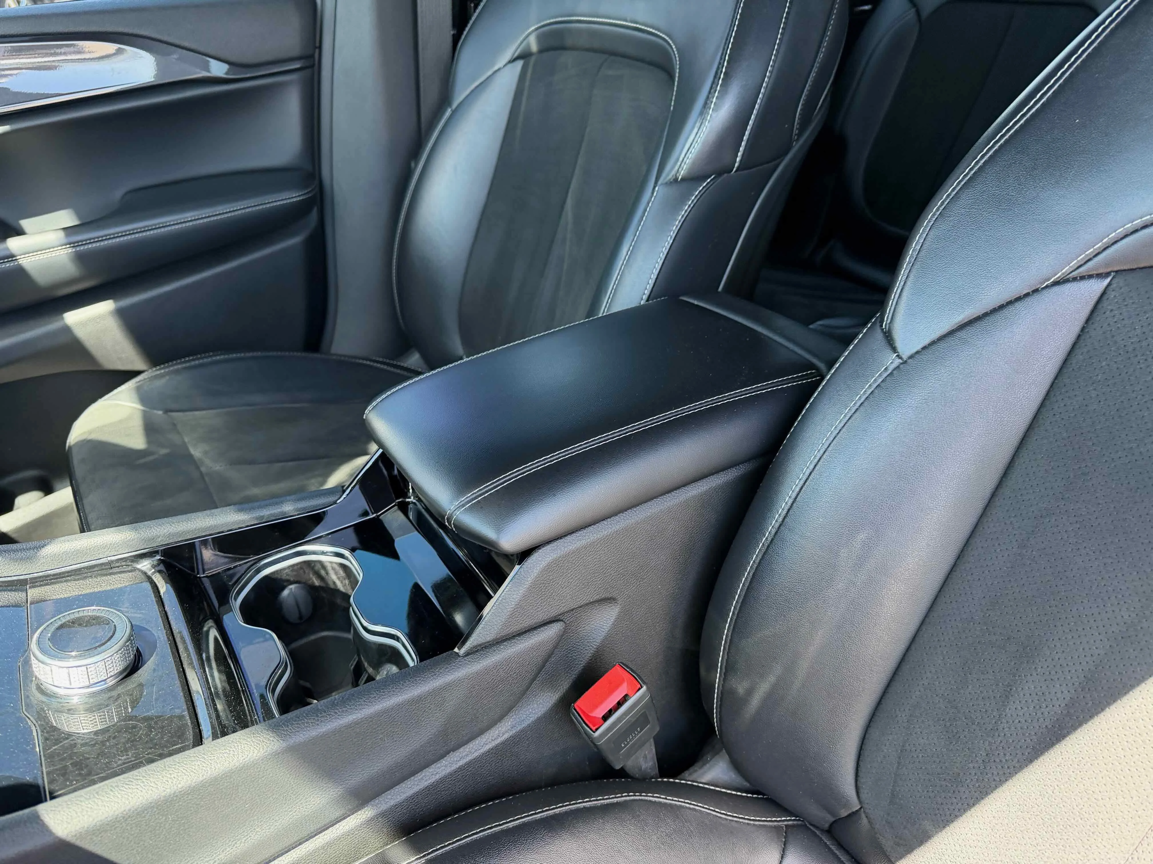 Used 2021 Baltic Gray Metallic Clearcoat Jeep Altitude image 28