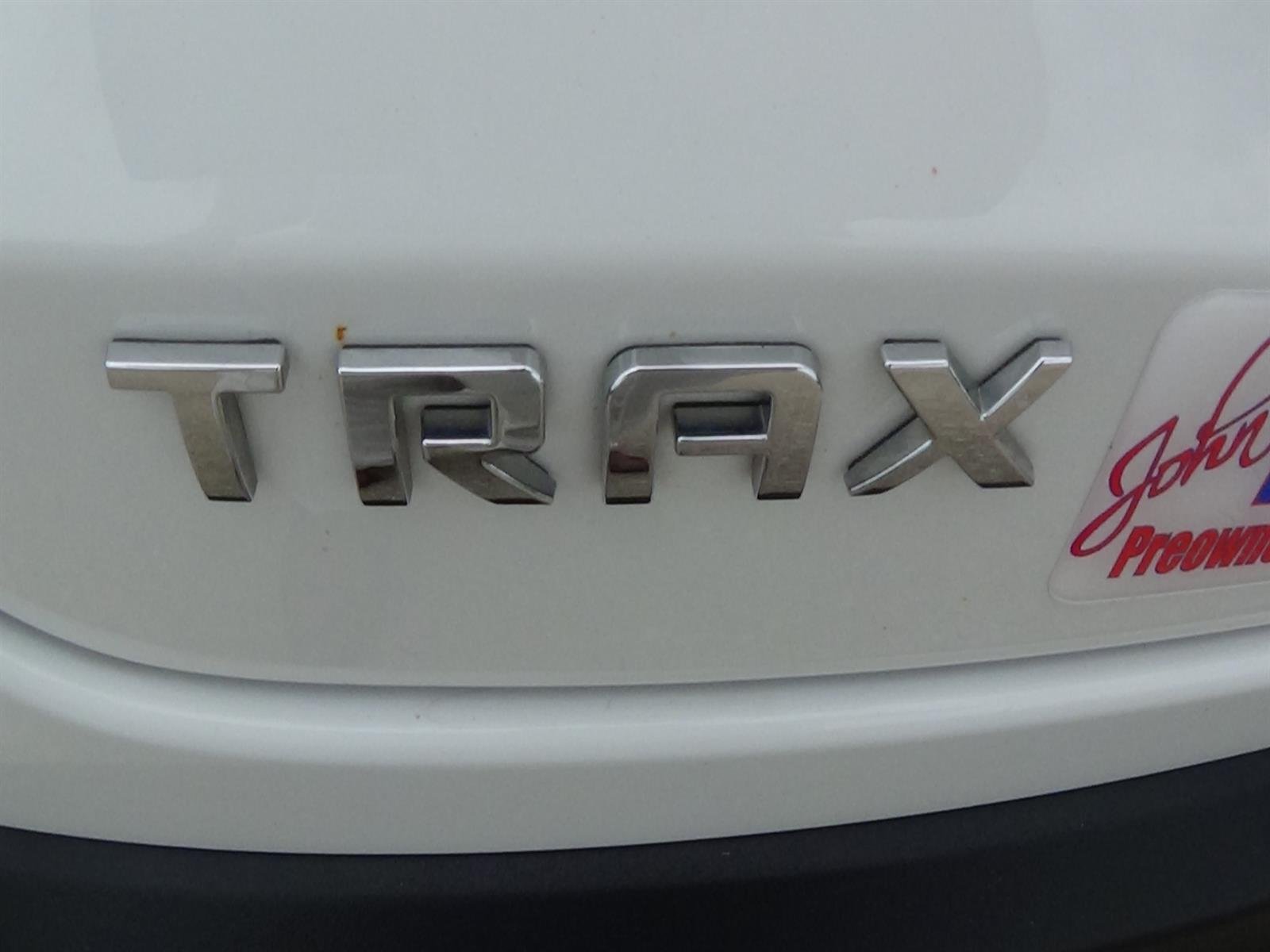 Used 2025 Summit White (gaz) Chevrolet LT image 10