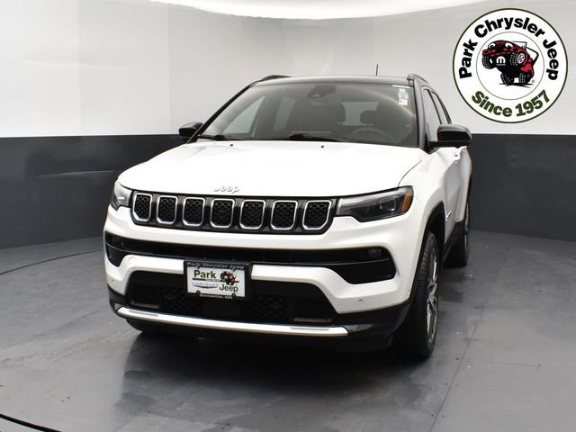 Used 2023 Jeep Compass Limited with VIN 3C4NJDCNXPT530362 for sale in Burnsville, Minnesota