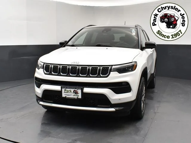 Used 2023 Jeep Compass Limited with VIN 3C4NJDCNXPT530362 for sale in Burnsville, Minnesota