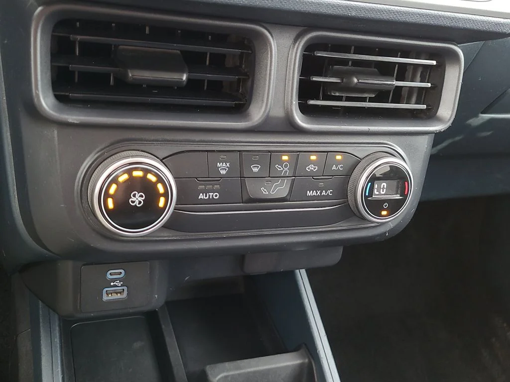 Used 2022 White Ford XL image 25
