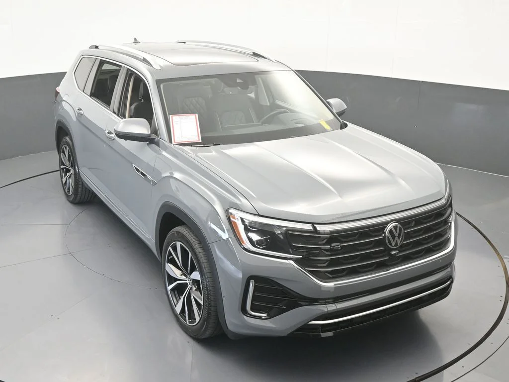 Used 2025 Gray Volkswagen 2.0T SEL Premium R-Line image 57