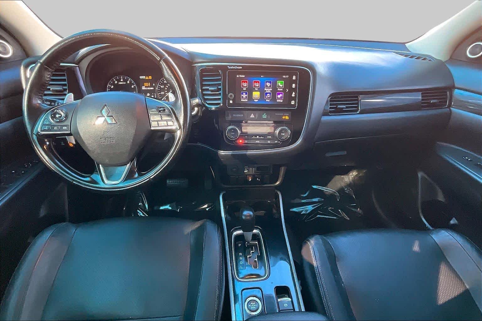 Used 2017 Quartz Brown Metallic Mitsubishi GT image 16