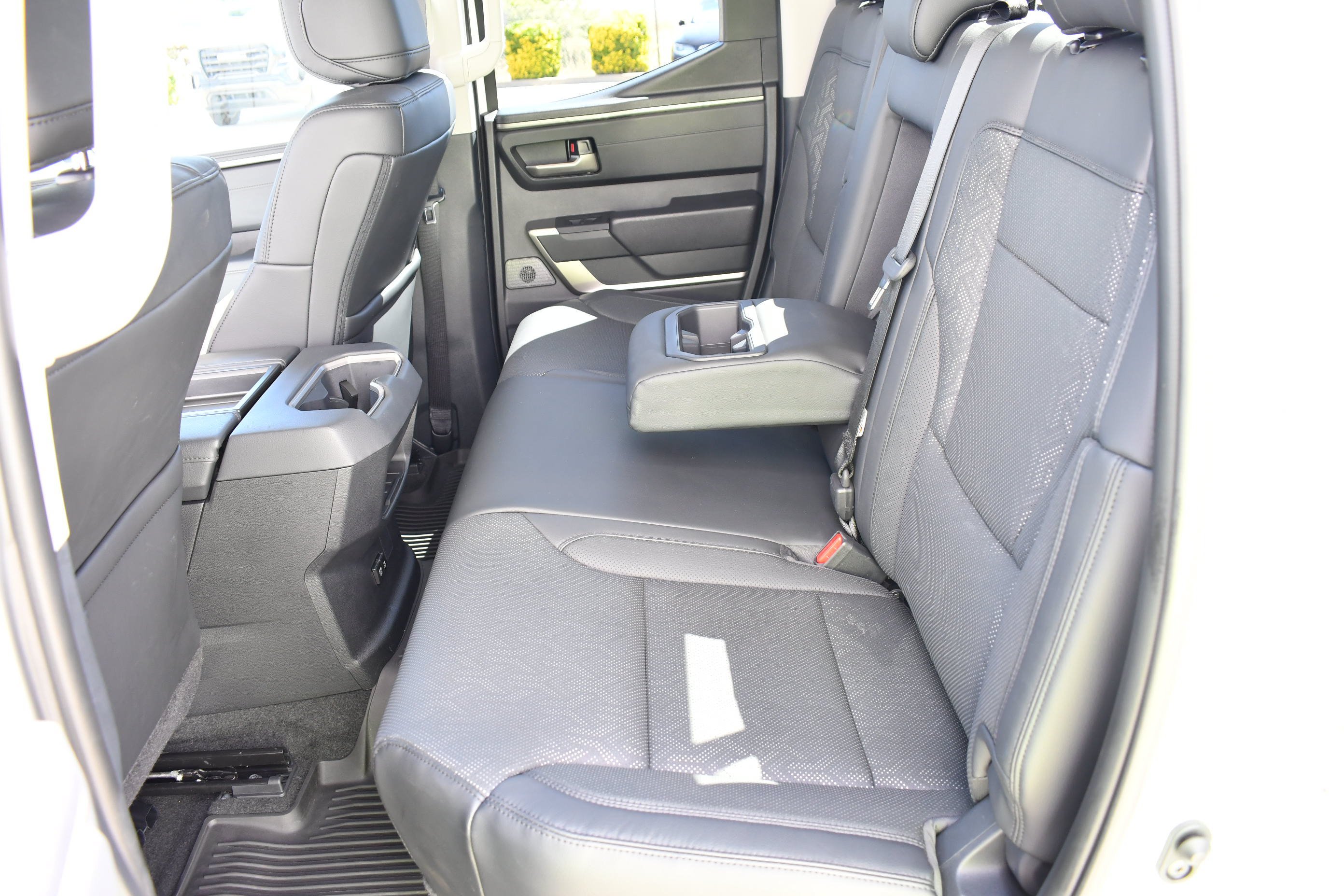Used 2023  Toyota Limited image 23