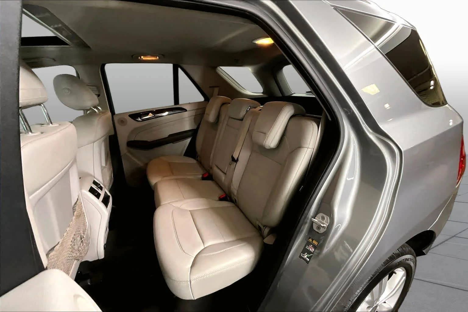 Used 2015 Palladium Silver Metallic Mercedes-Benz ML 350 image 21