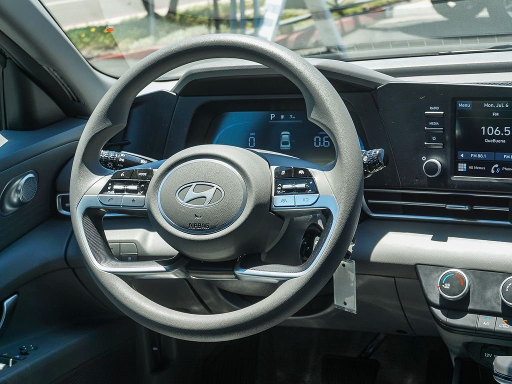 Used 2024 Black Hyundai SE image 16