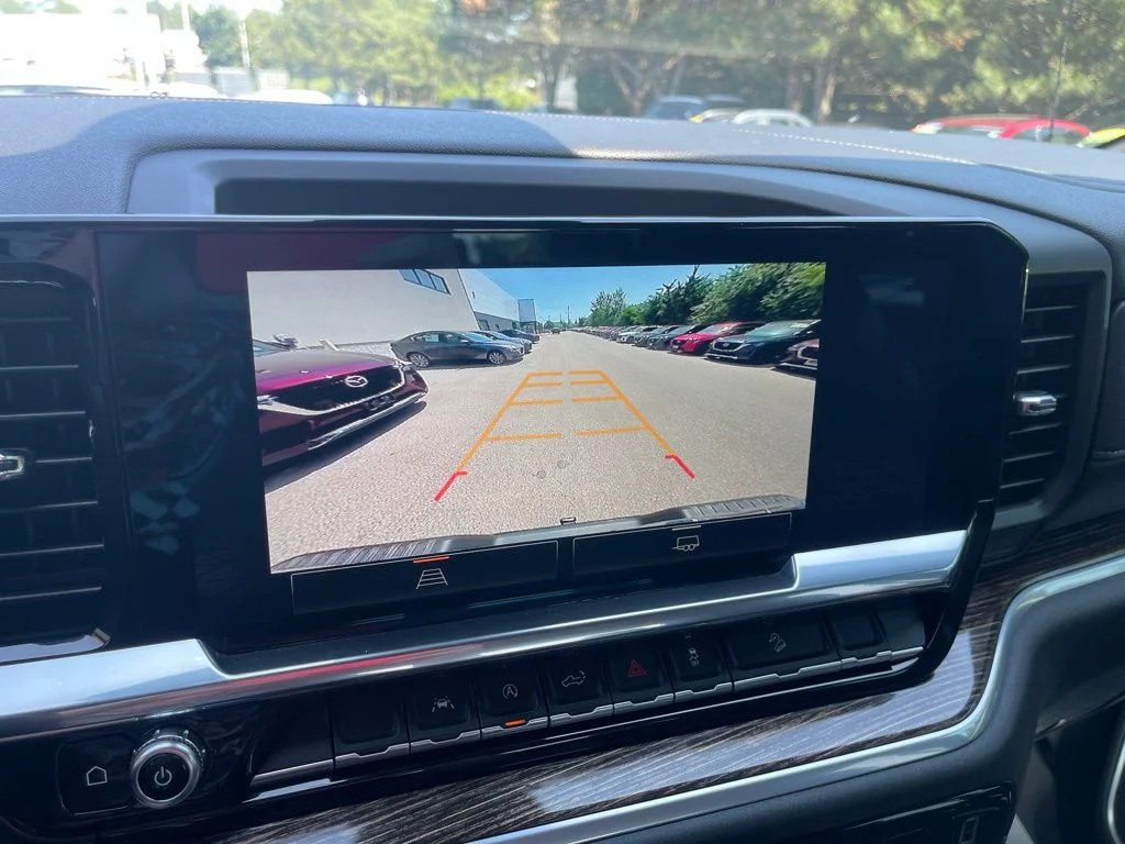 Used 2022 Onyx Black GMC Elevation image 7