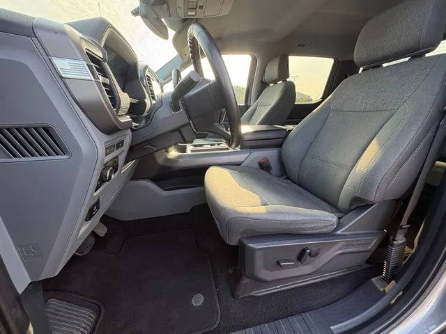 Used 2024 Gray Ford XLT image 13