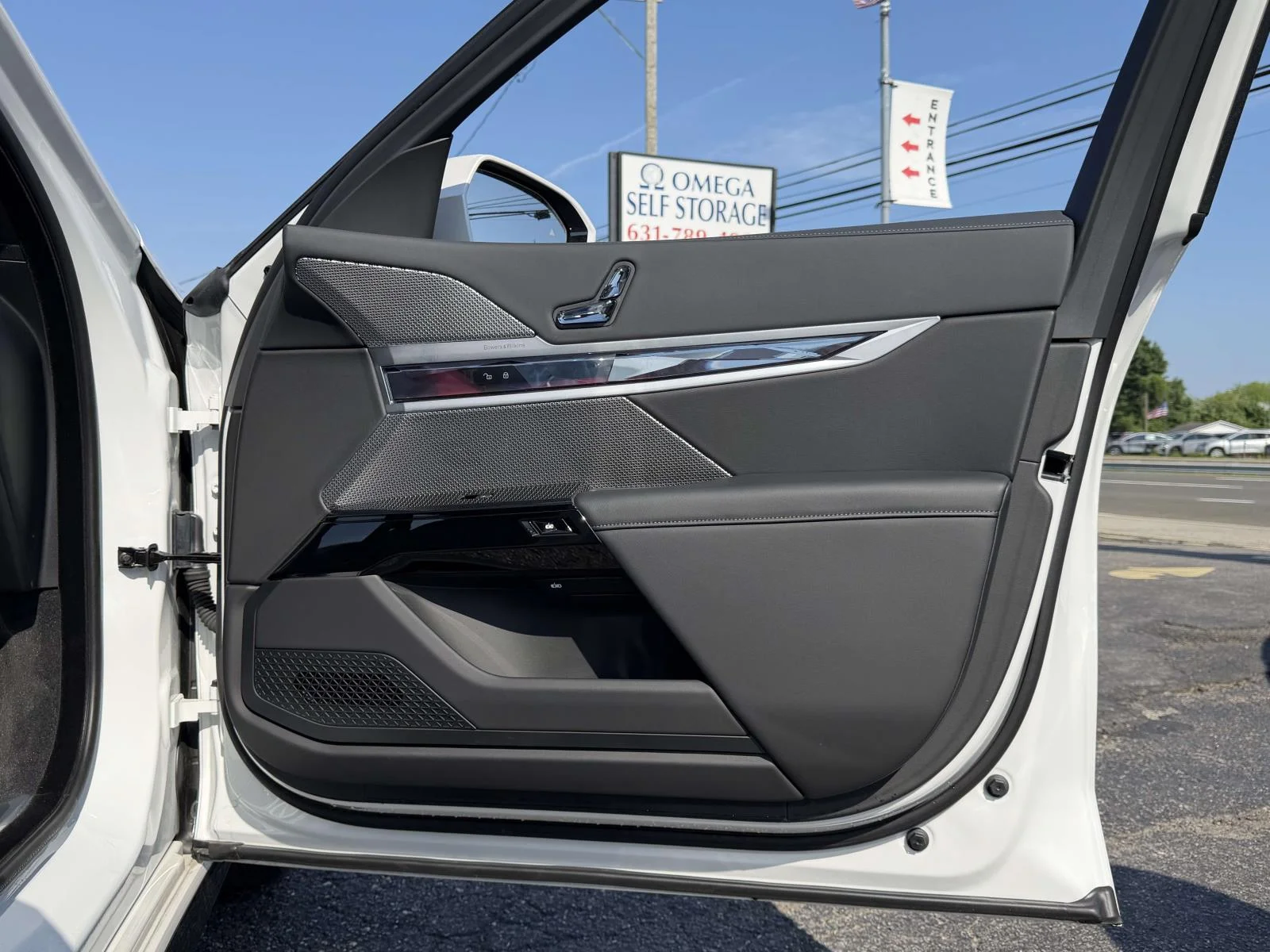2026 BMW 7 Series 740i - Photo 12