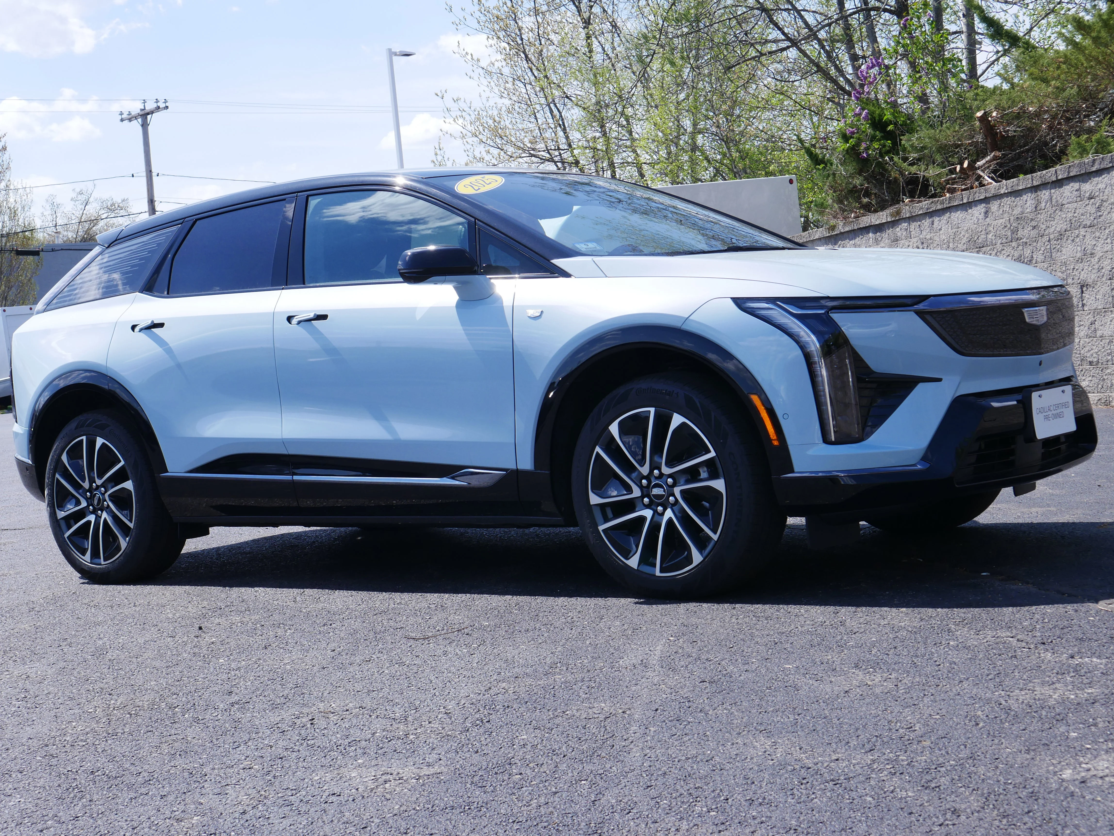 Used 2025 Nimbus Metallic Cadillac Sport 1 image 9