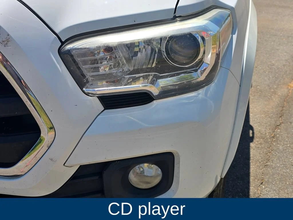 Used 2017 White Toyota SR5 V6 image 8