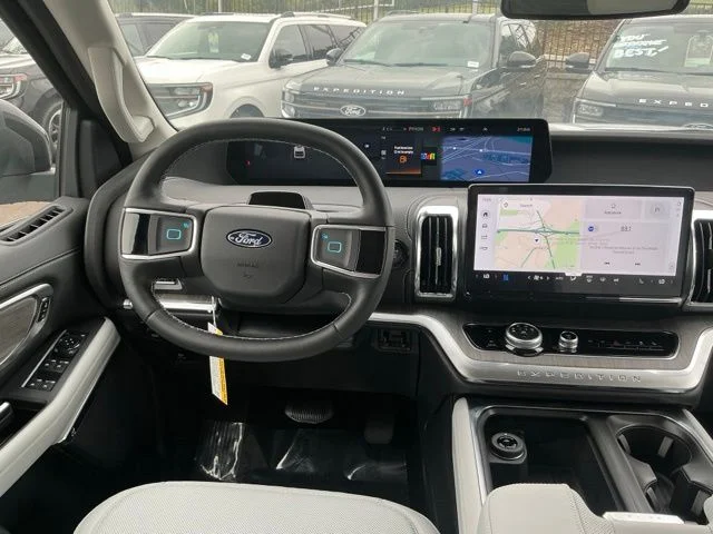 New 2026 Space Silver Metallic Ford MAX Platinum® image 26