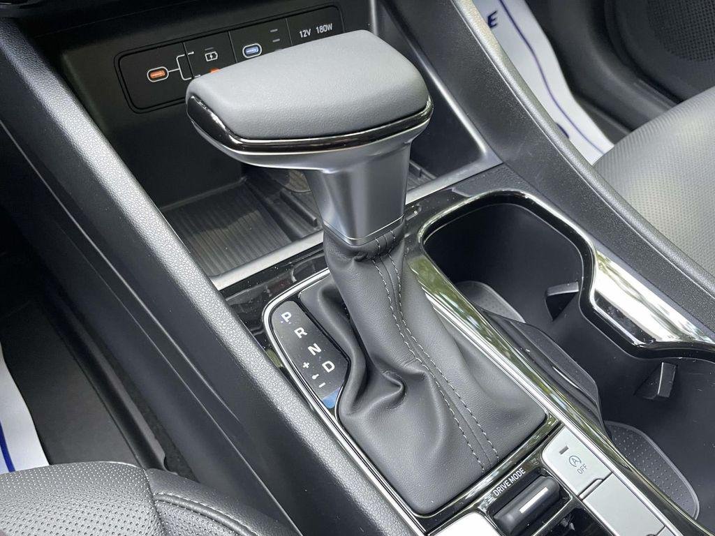 New 2026 White Hyundai SEL Premium FWD image 31