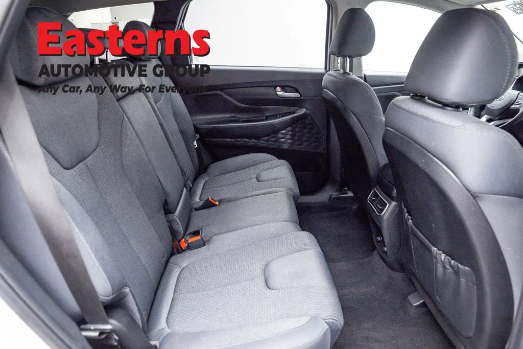 Used 2023 White Hyundai SEL image 23