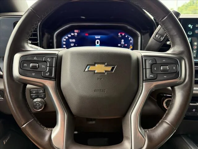Used 2024 Iridescent Pearl Tricoat Chevrolet LTZ image 13