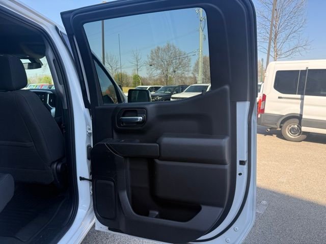 Used 2021 White Chevrolet LT image 27