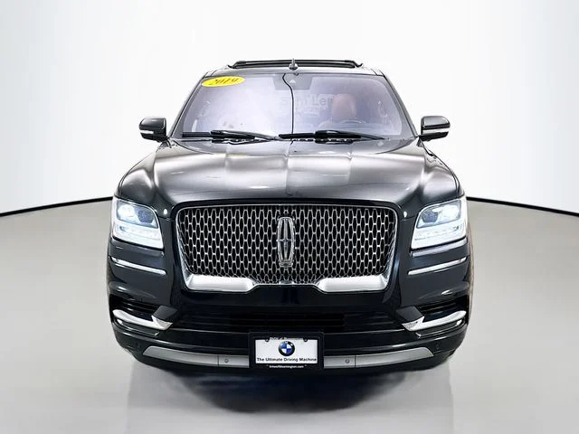 Used 2019 Black Lincoln Reserve image 2