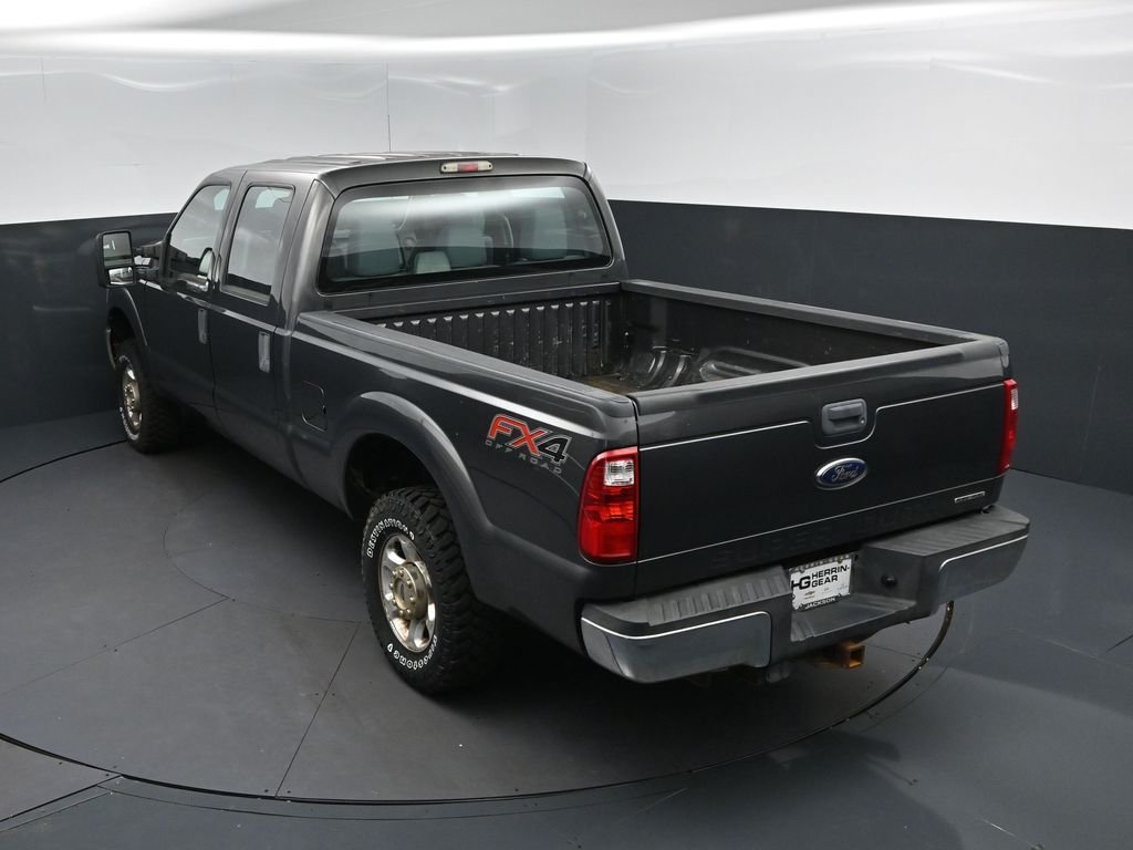 Used 2016 Gray Ford XL image 33