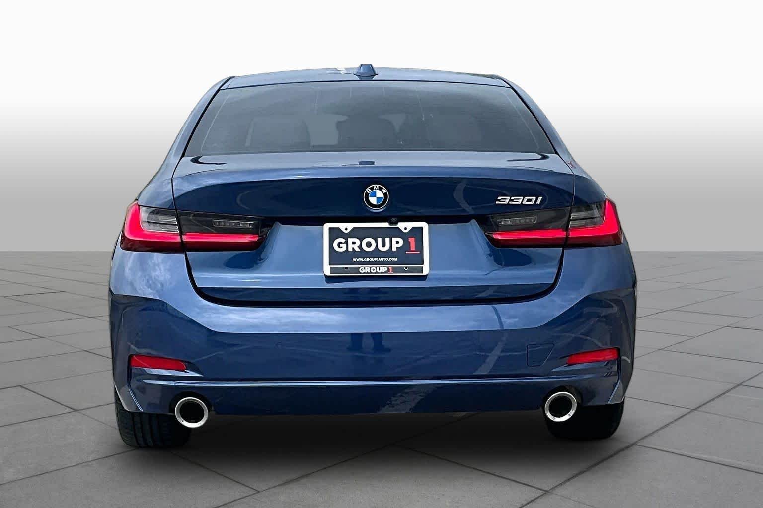 Used 2023 Phytonic Blue Metallic BMW 330i image 4