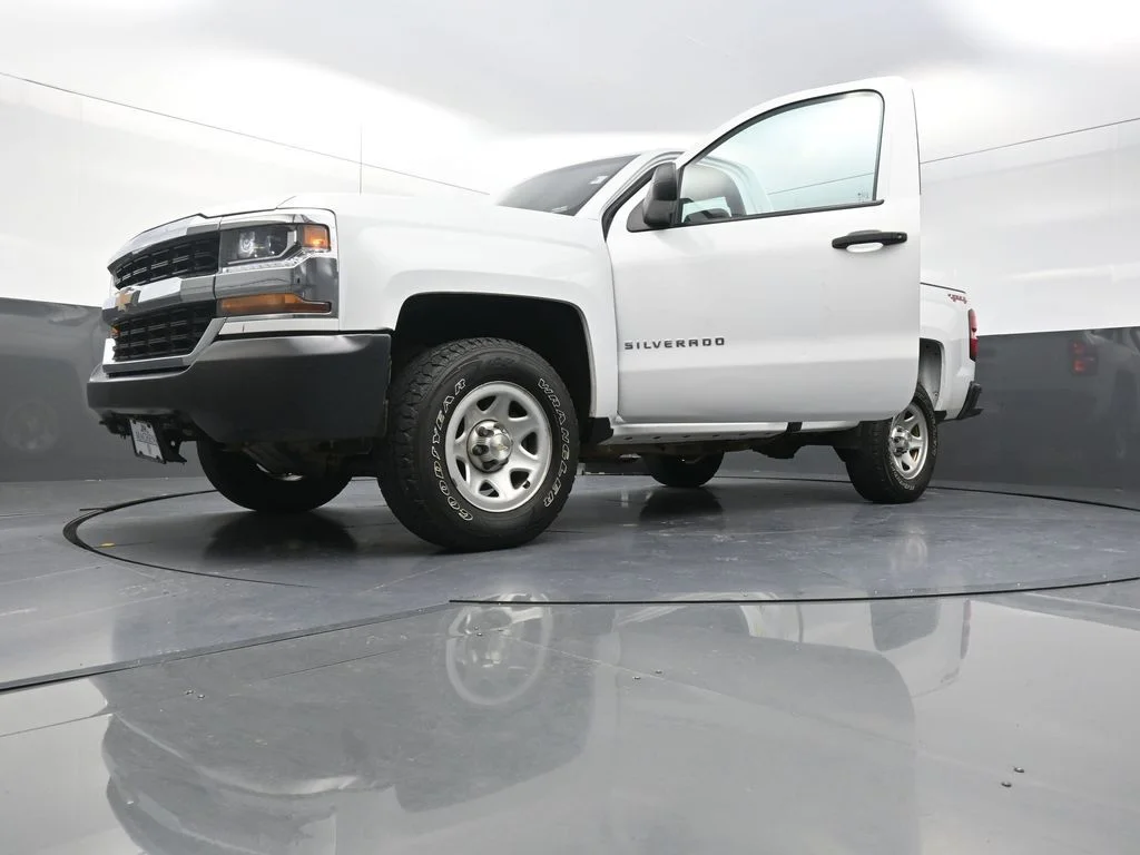 Used 2018 White Chevrolet WT image 32