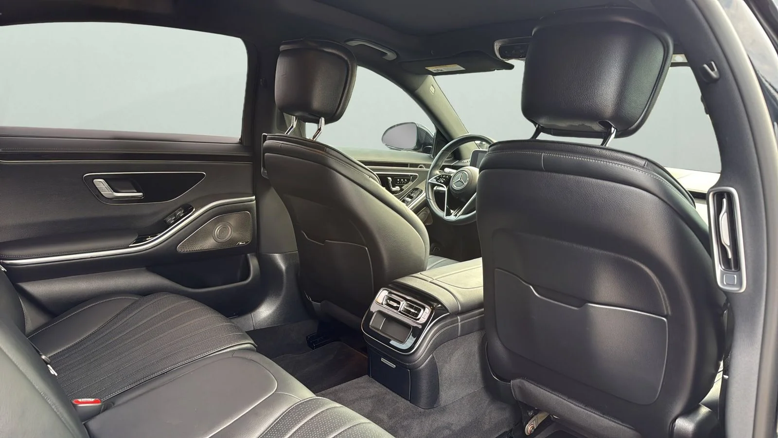 Used 2023  Mercedes-Benz S 500 image 57