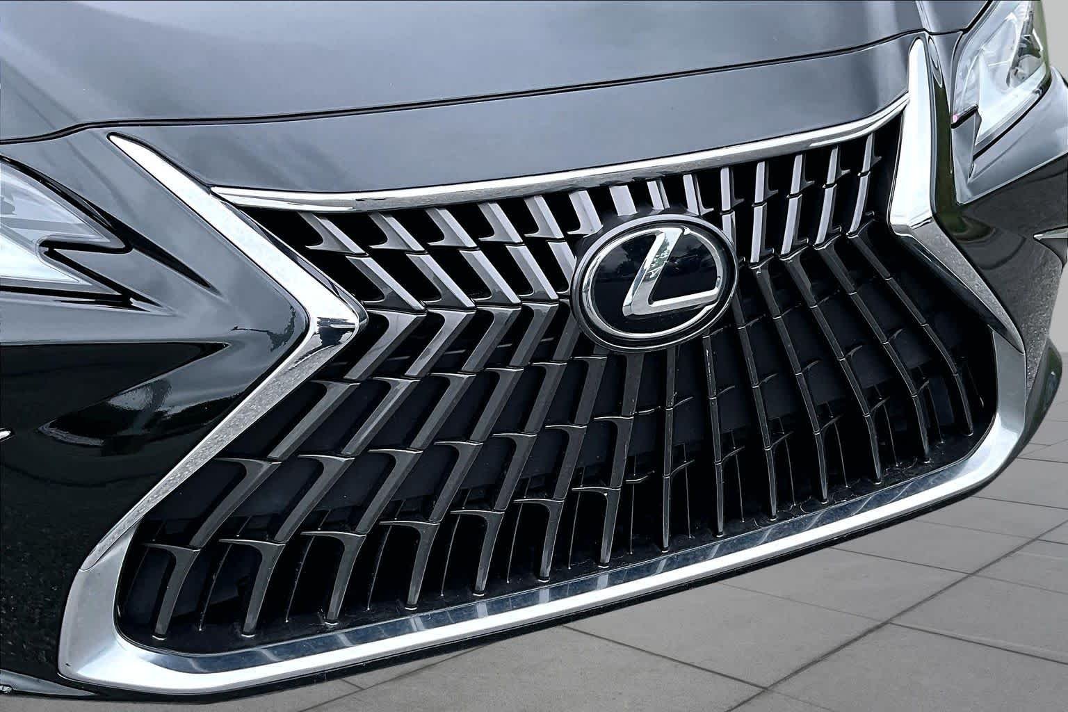 Used 2022 Caviar Lexus  image 30