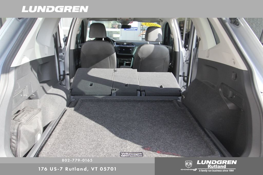 Used 2023 Gray Volkswagen 2.0T SE image 21