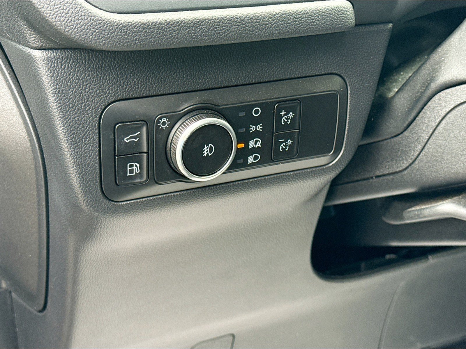 2025 Ford Escape Plug-in hybrid PHEV - Photo 10