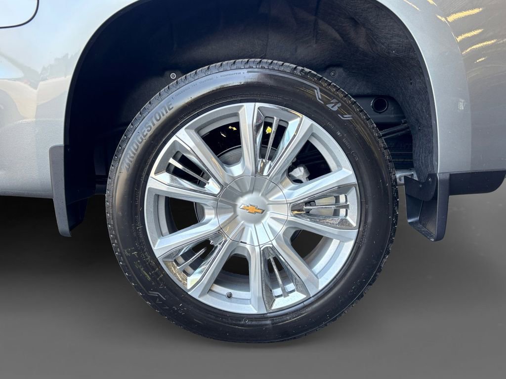 New 2026 Sterling Gray Metallic Chevrolet High Country image 10