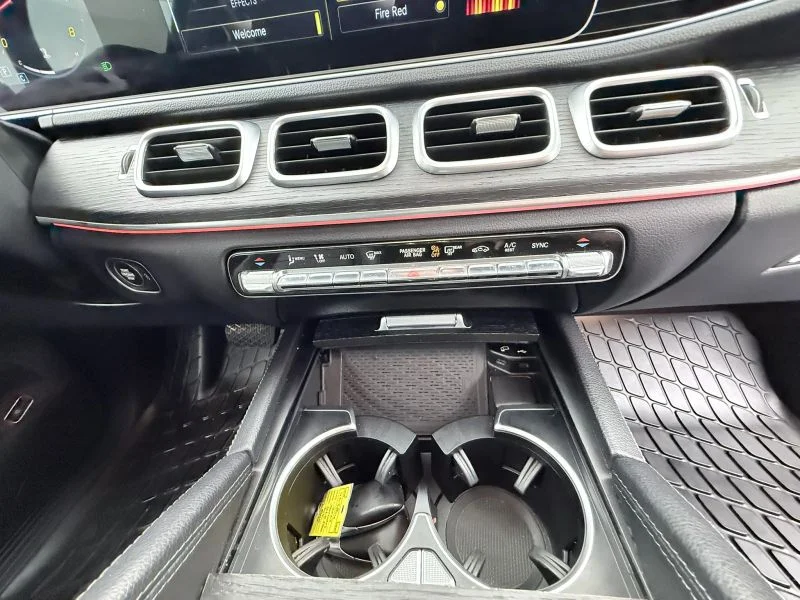 Used 2023  Mercedes-Benz GLE 350 4MATIC® Sport Utility 4D image 12