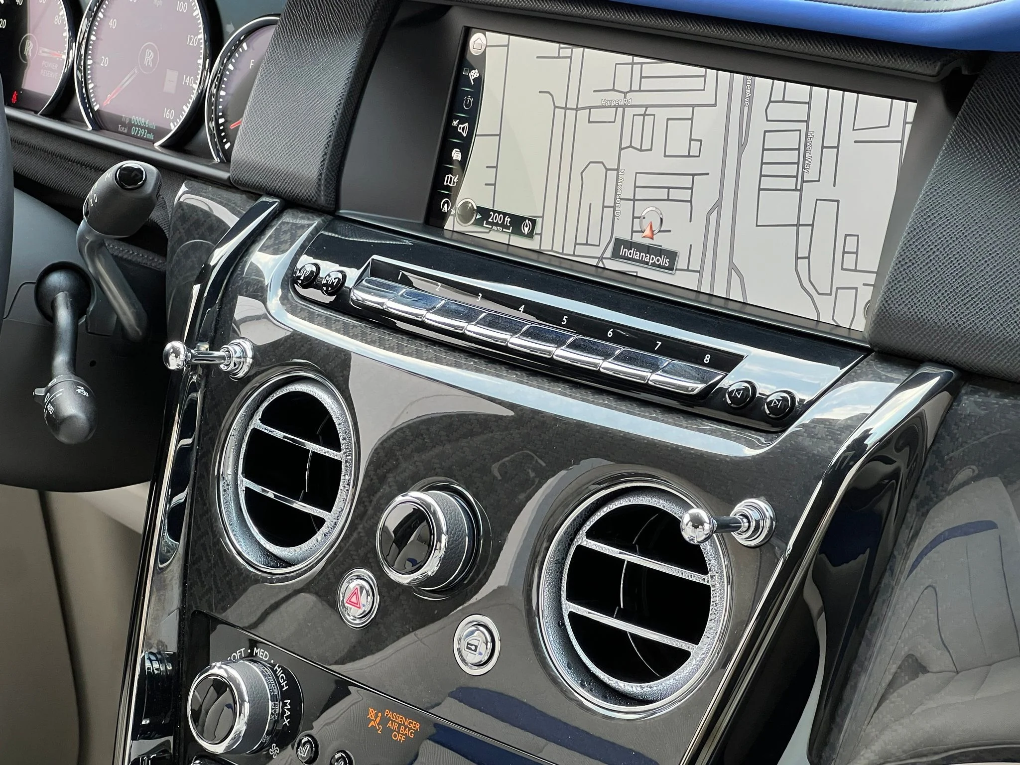 Used 2024 Blue Rolls-Royce Black Badge image 45