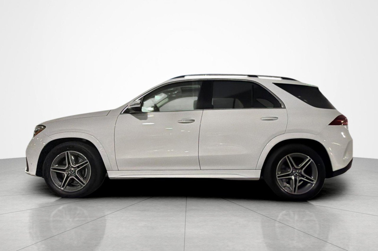 New 2026 Polar White Mercedes-Benz GLE 450 4MATIC® SUV image 2