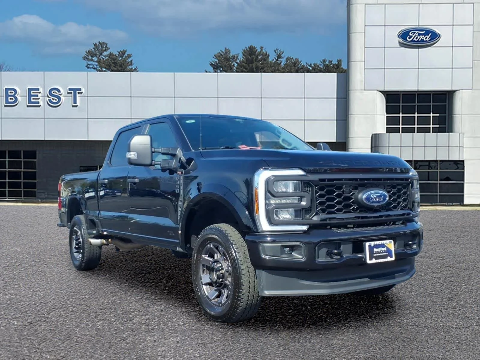2025 Ford F-350 XL 4x4 Crew Cab 6-3/4' Box SRW's photo