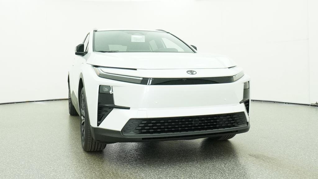 New 2026 Wind Chill Pearl Toyota XSE image 7