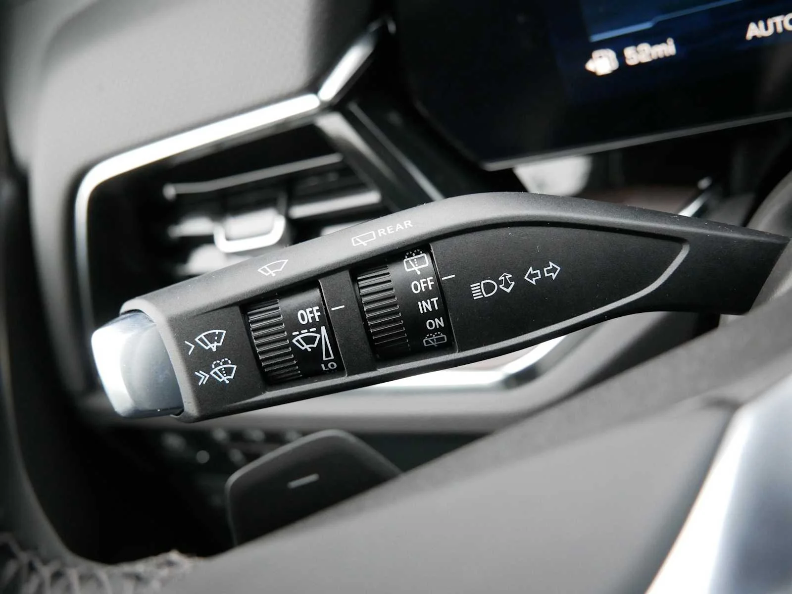 2026 Chevrolet Tahoe Premier - Photo 24