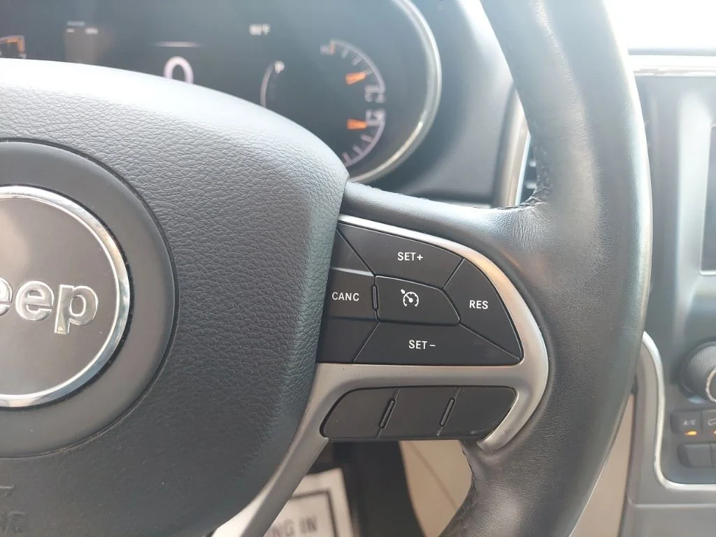 Certified Used 2019 Gray Jeep Laredo E image 13
