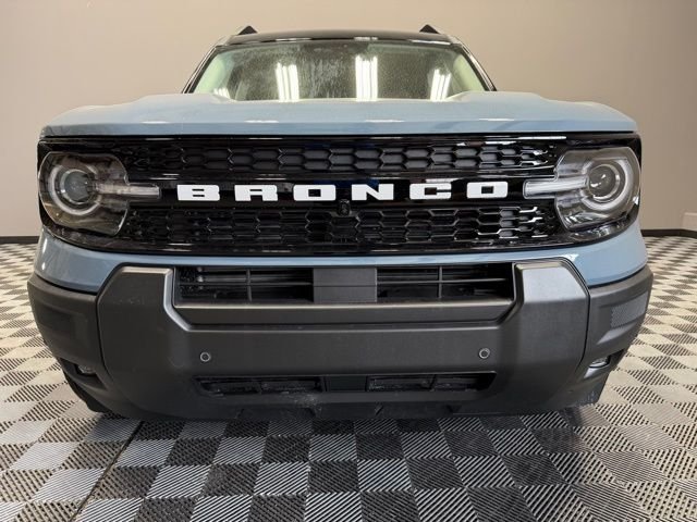 New 2026 Azure Gray Metallic Tri-Coat Ford Outer Banks® image 3