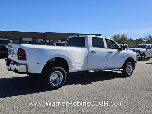 New 2026 Bright White Clear-Coat Exterior Paint RAM Tradesman image 13