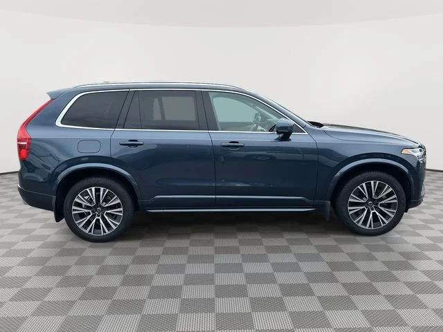 Used 2021 Blue Volvo T6 Momentum image 2