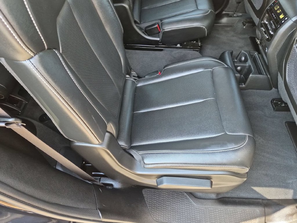 Used 2023 Black Jeep Limited image 26