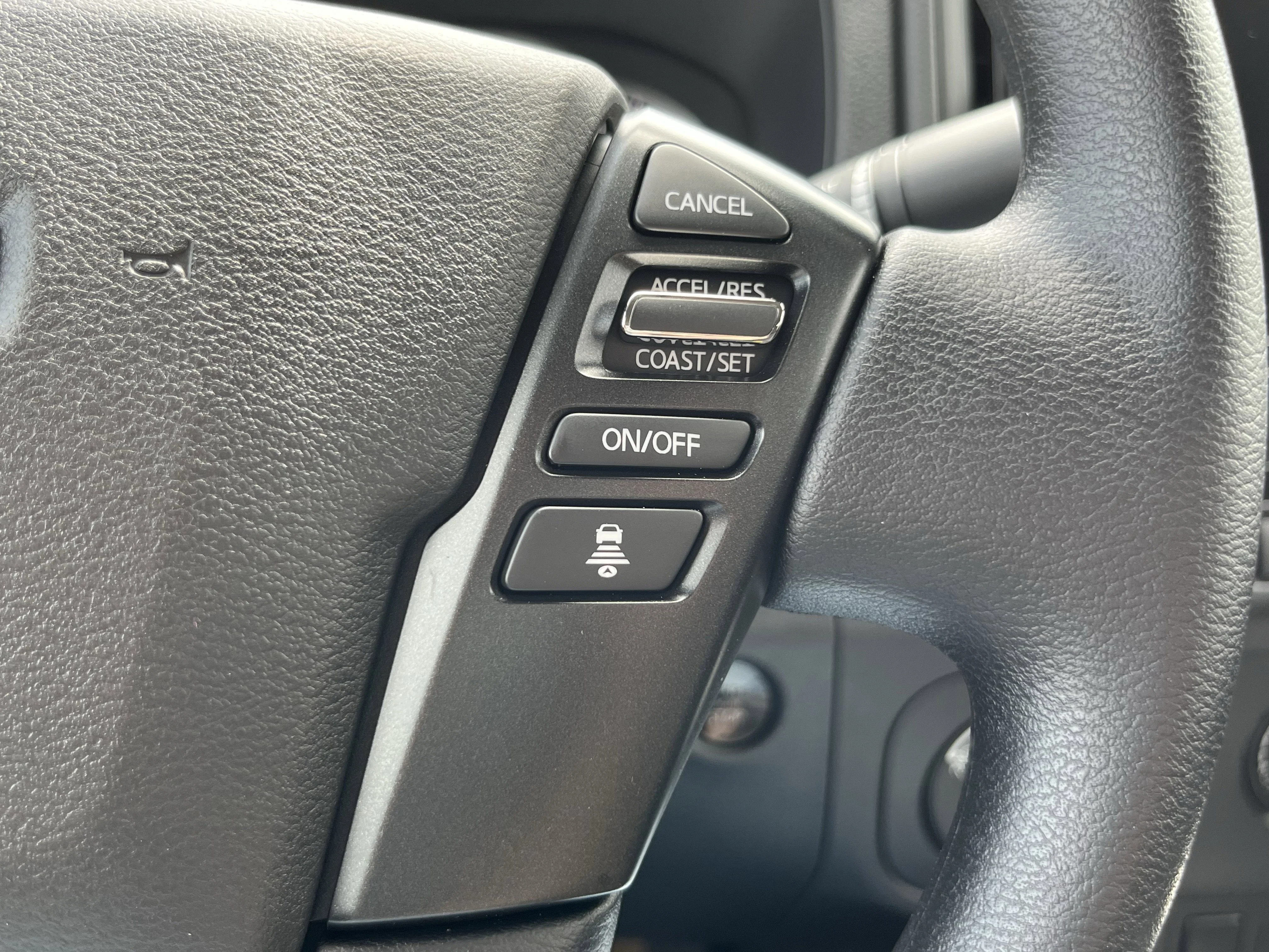 New 2026 Glacier White Nissan Crew Cab S image 24