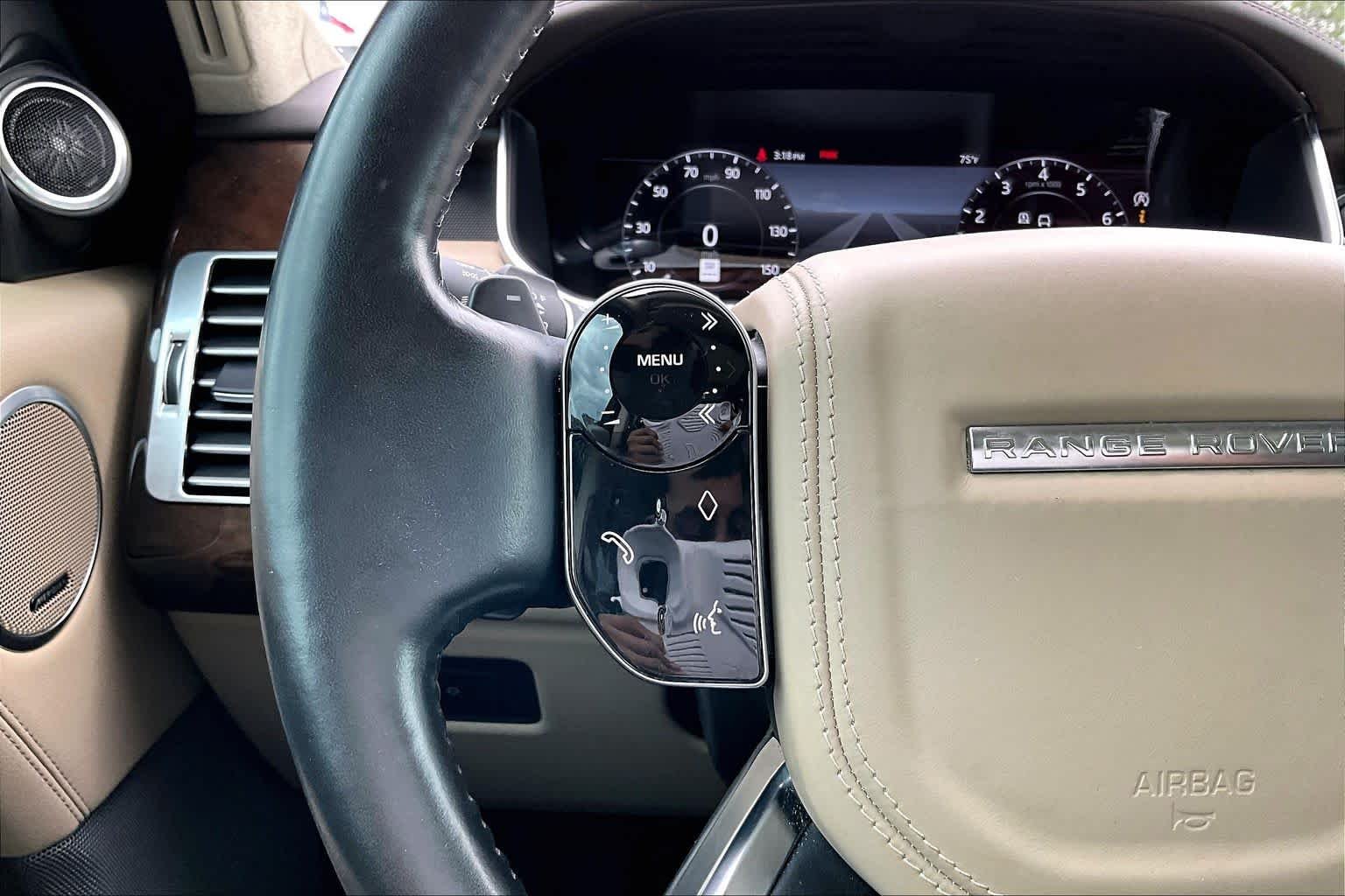 Used 2022 Fuji White Land Rover Westminster image 21