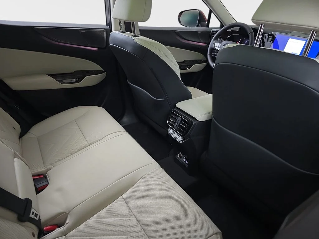New 2026 Copper Crest Lexus LUXURY AWD image 11