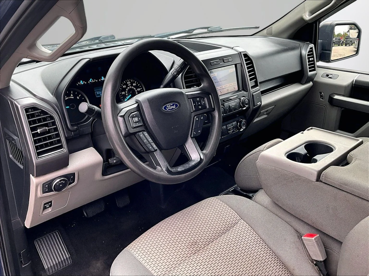 Used 2019 Blue Ford XLT image 15